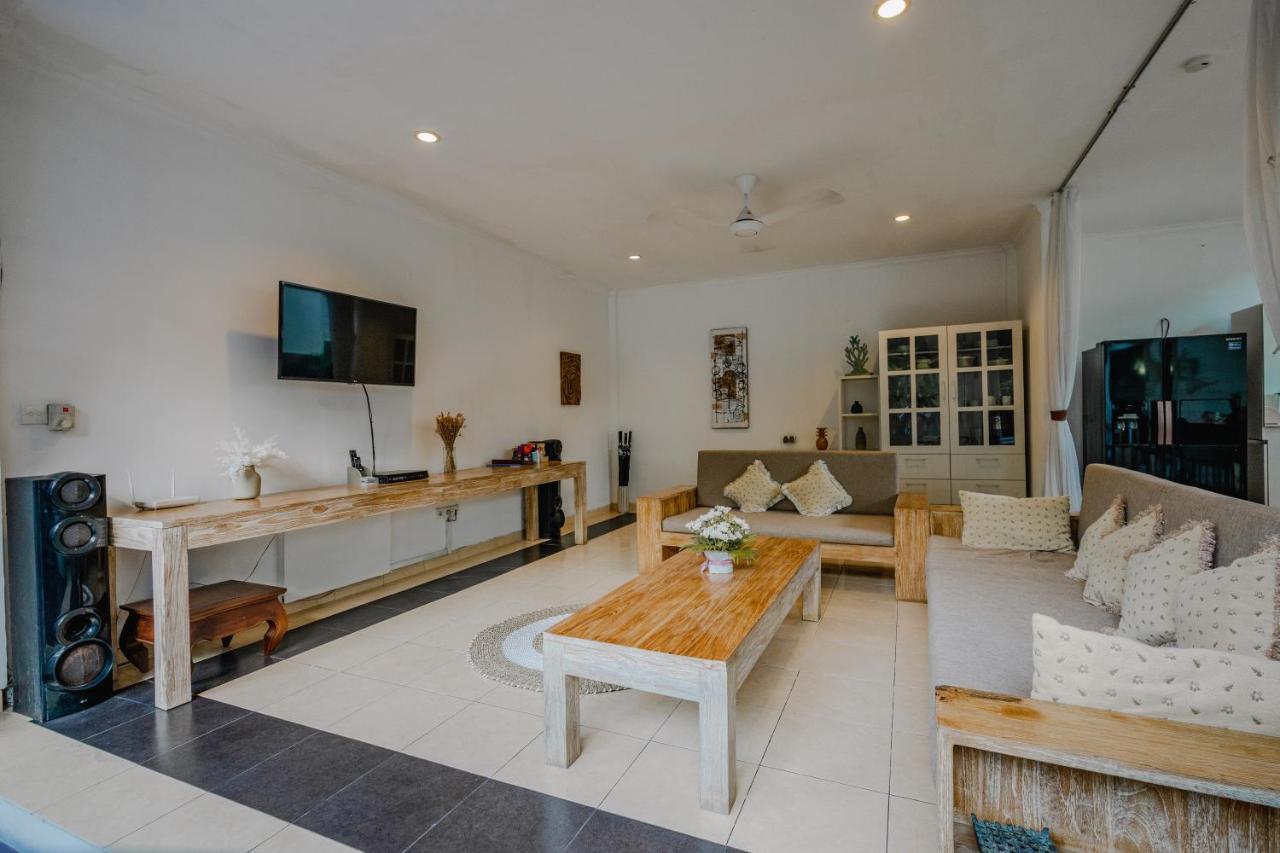 Villa Alleira Seminyak By Best Deals Asia Hospitality 외부 사진